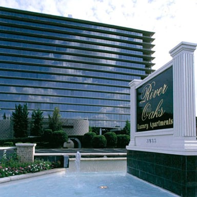 The River Oaks Sm